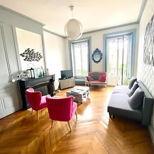 Apartment Chez Mo