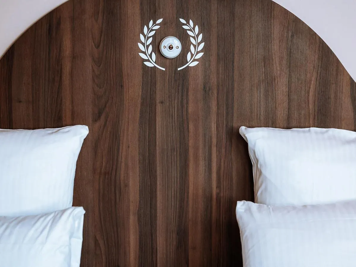 ****  Academie Hotel Lyon France