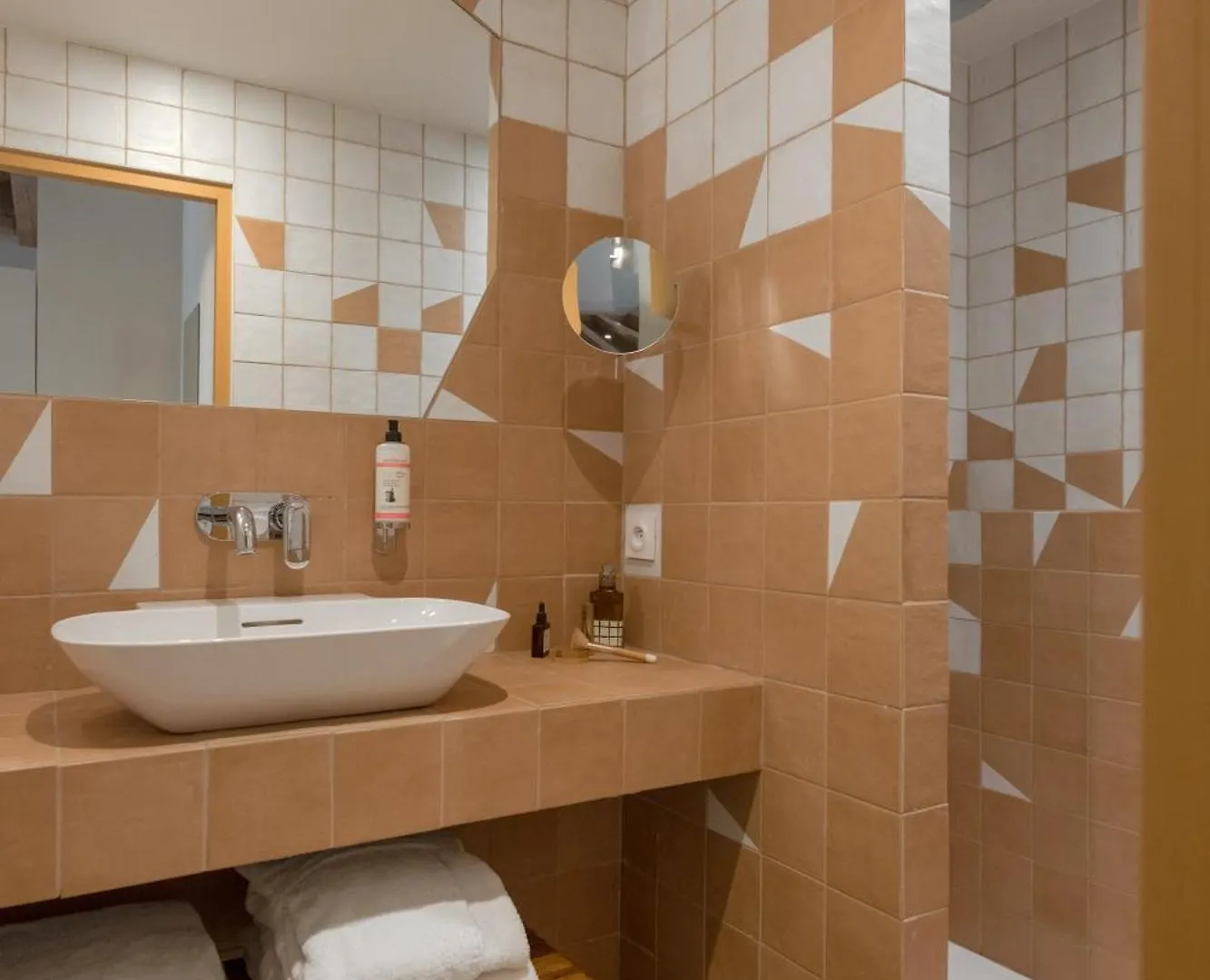 Academie Hotel Lione 4*,  Francia