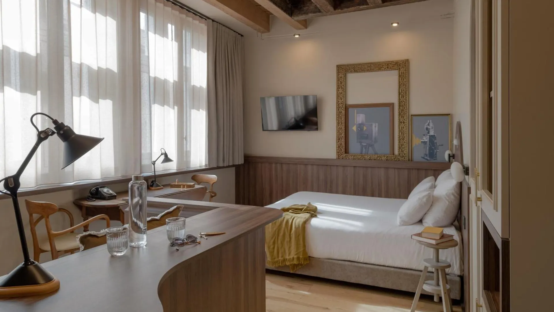 Academie Hotel Lione